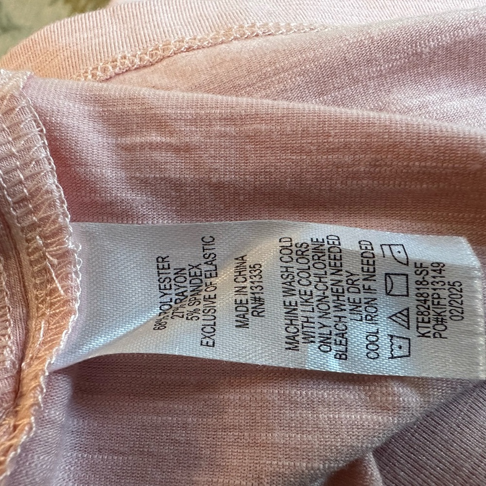 Nine Britton Light Pink V-Neck Tank Top - Picture 5 of 5